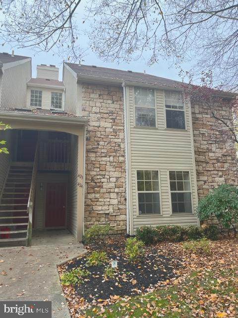 424 Tavistock - Photo 1