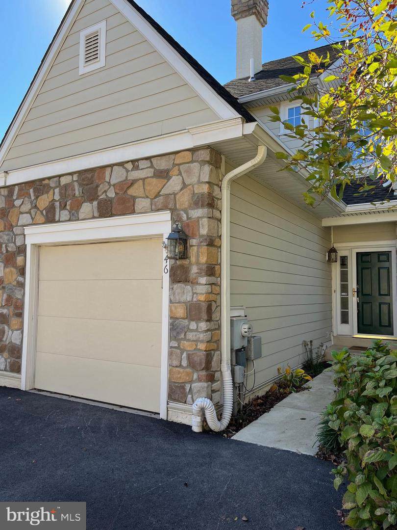 46 Overlook Circle - Photo 1