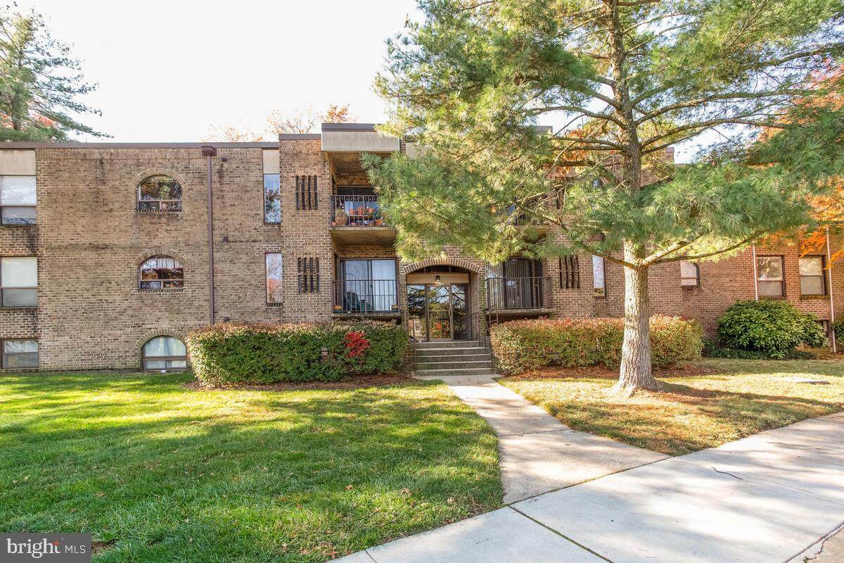 10 Silverwood Circle - Photo 1