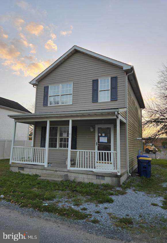 106 5TH Street - Photo 1