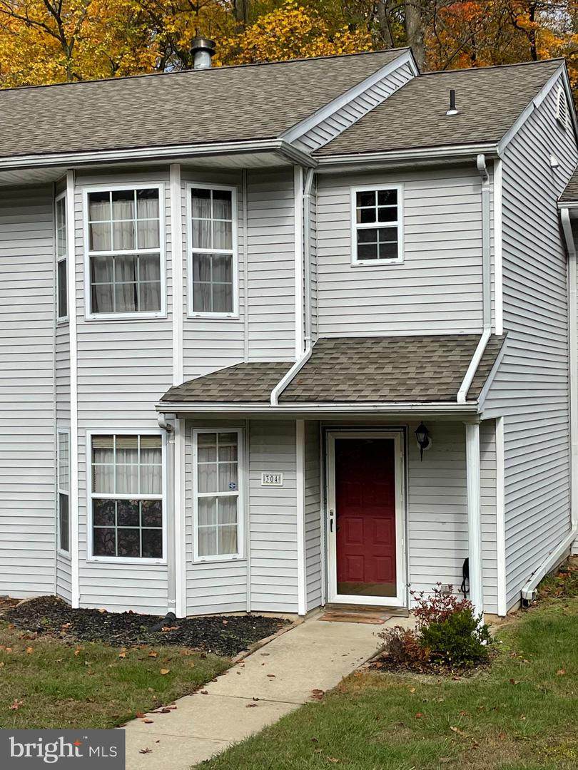 304 Pellinore Court - Photo 1