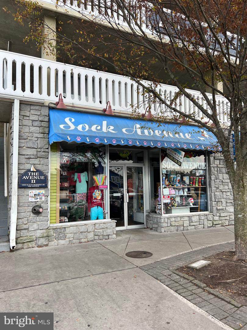 140 Rehoboth Avenue - Photo 1