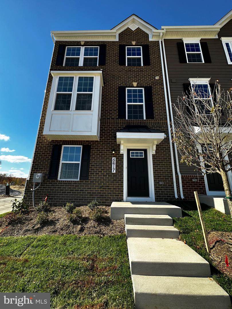5617 Addington Ln - Photo 1