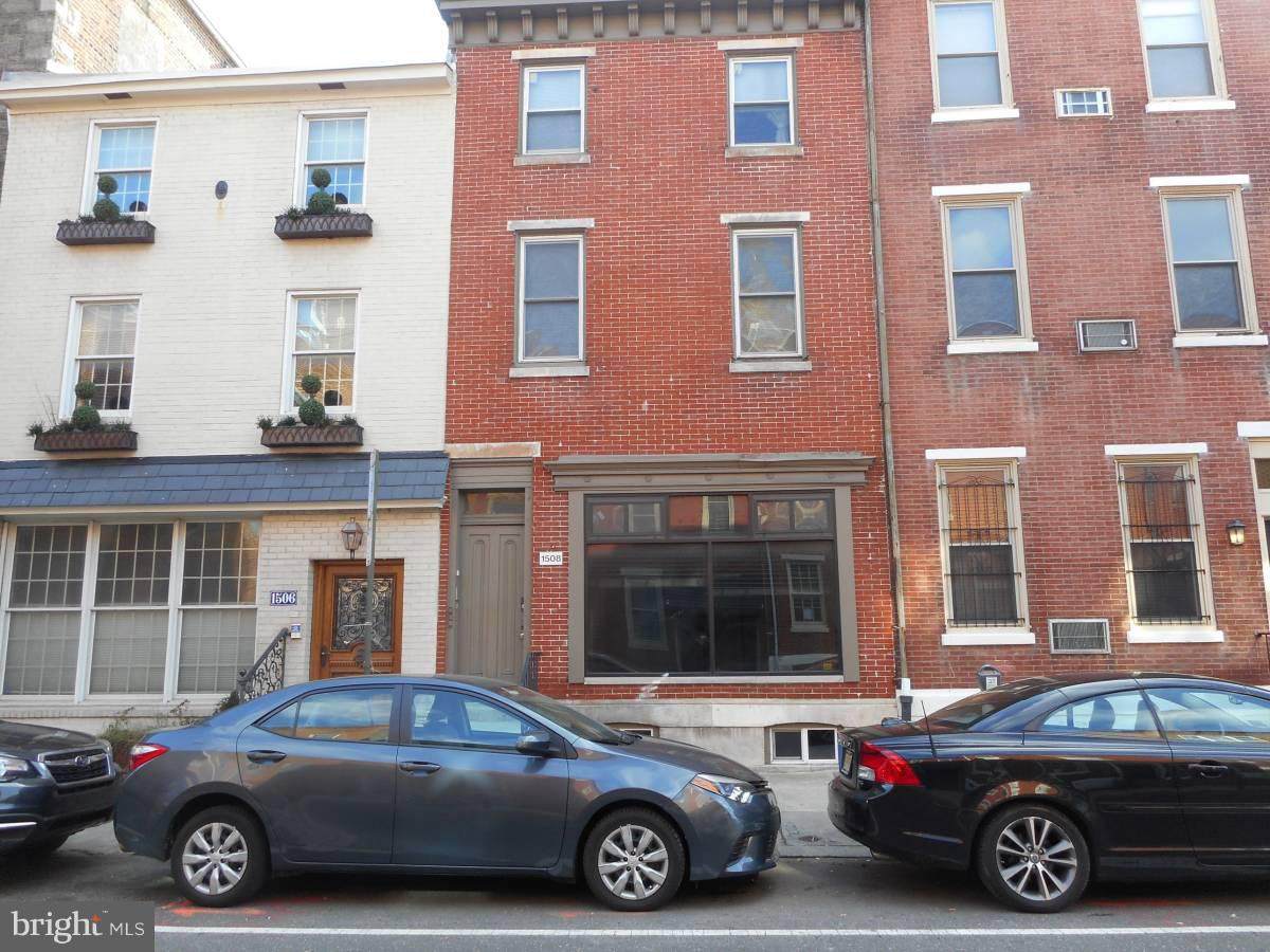 1508 Lombard Street - Photo 1