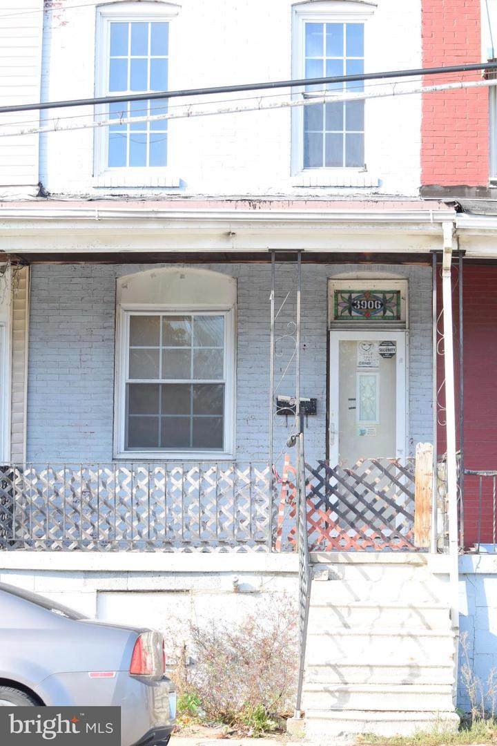 3906 Pennington Avenue - Photo 1