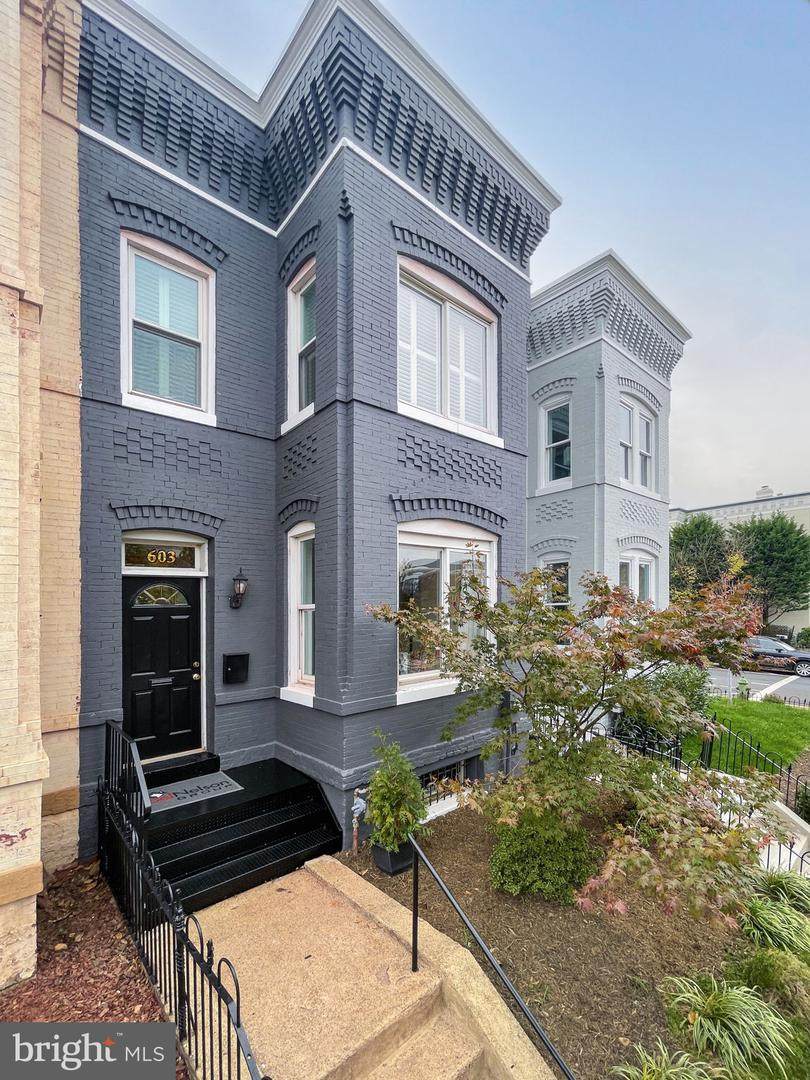 603 F Street - Photo 1