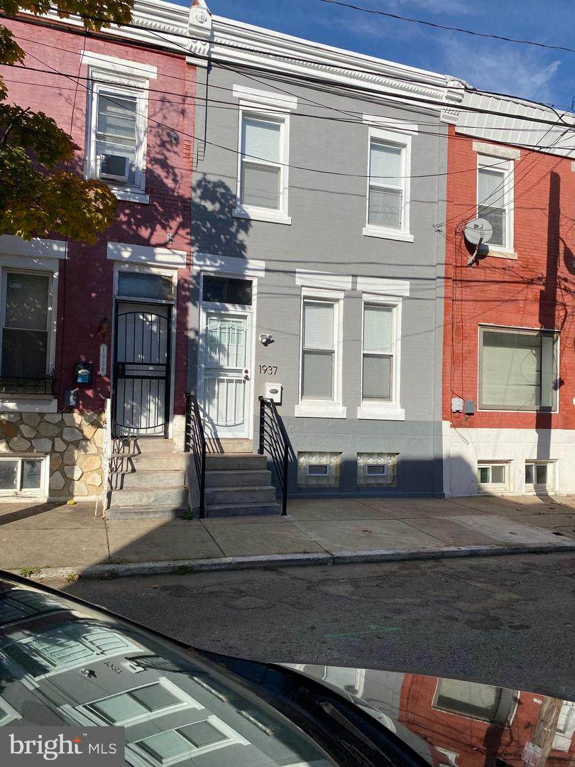 1937 Page Street - Photo 1