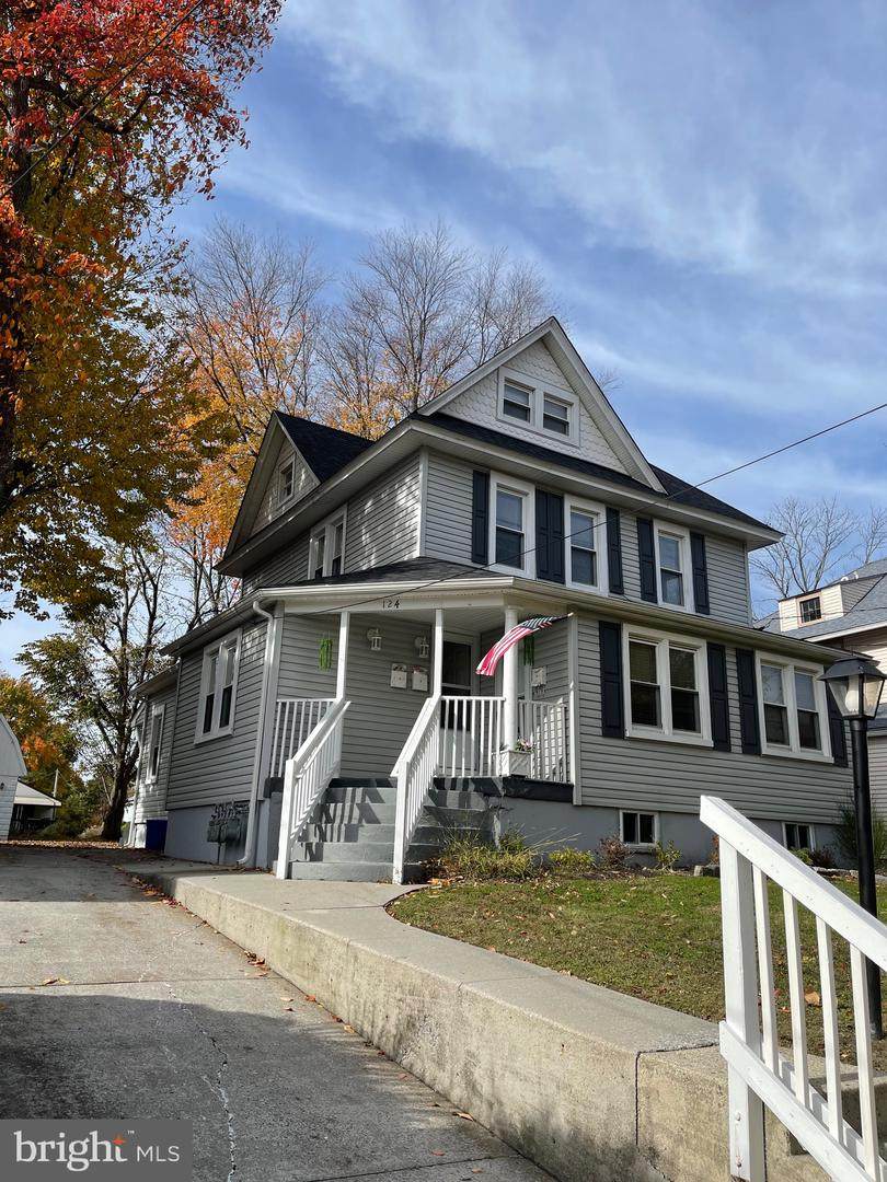 124 Garfield Avenue - Photo 1