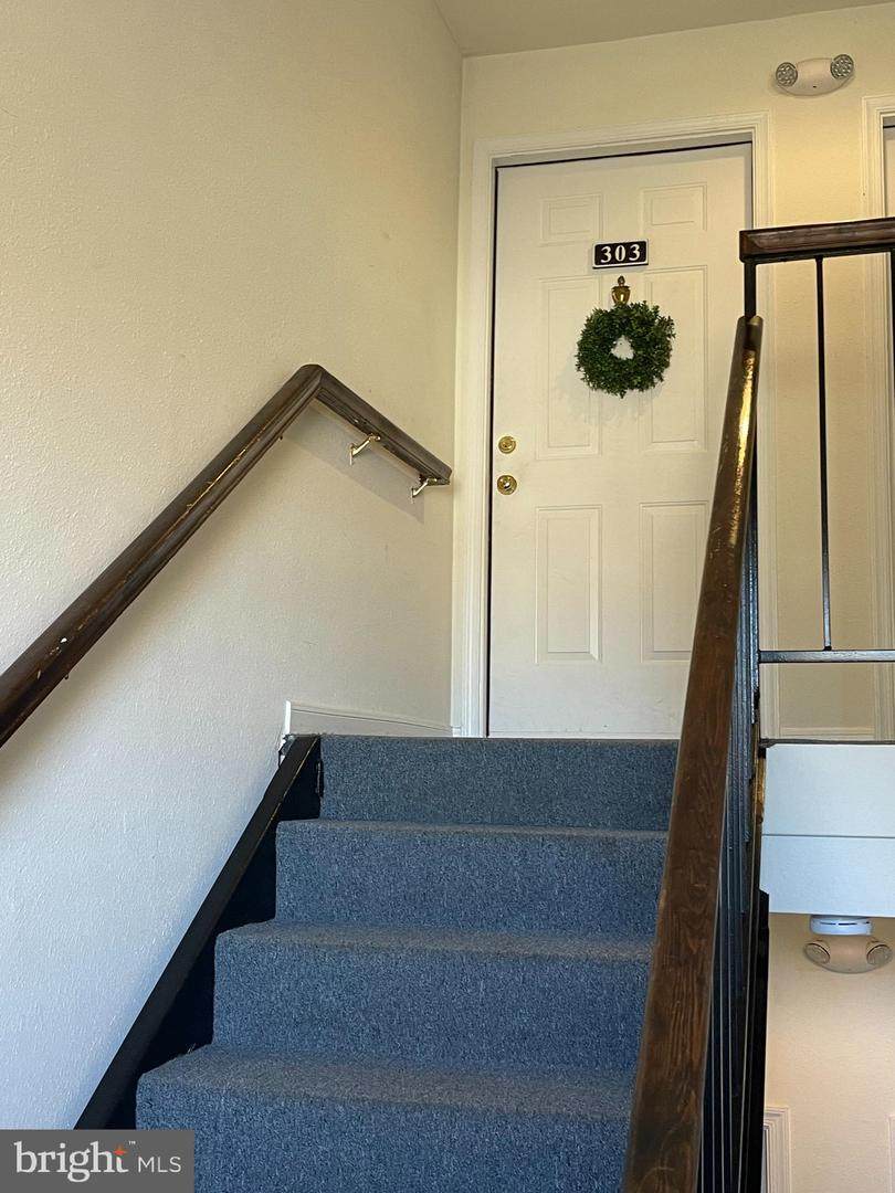 664 Gateway Drive - Photo 1