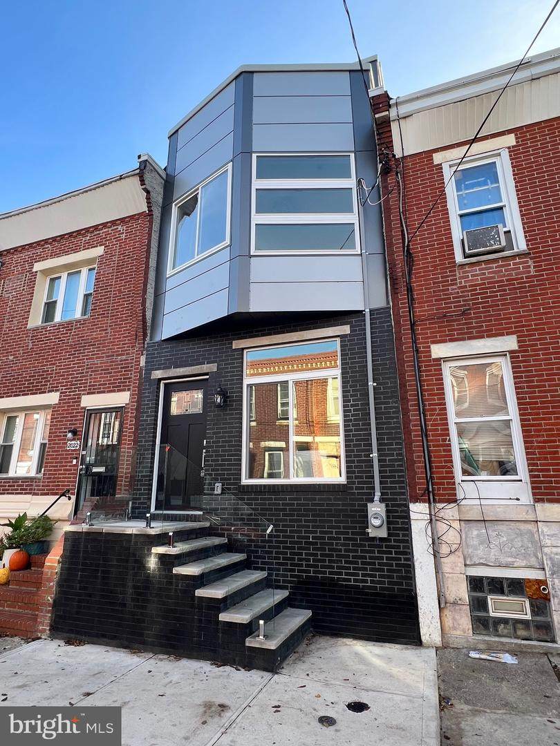 2024 Sigel Street - Photo 1