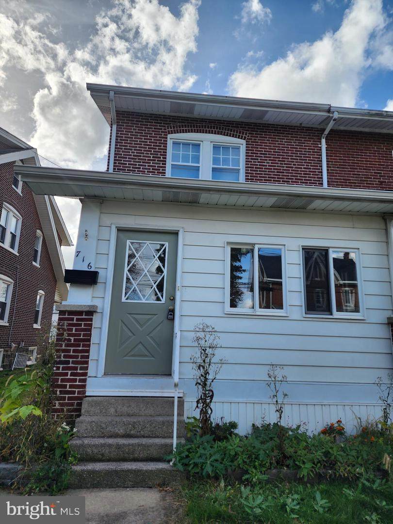 716 3RD Street - Photo 1