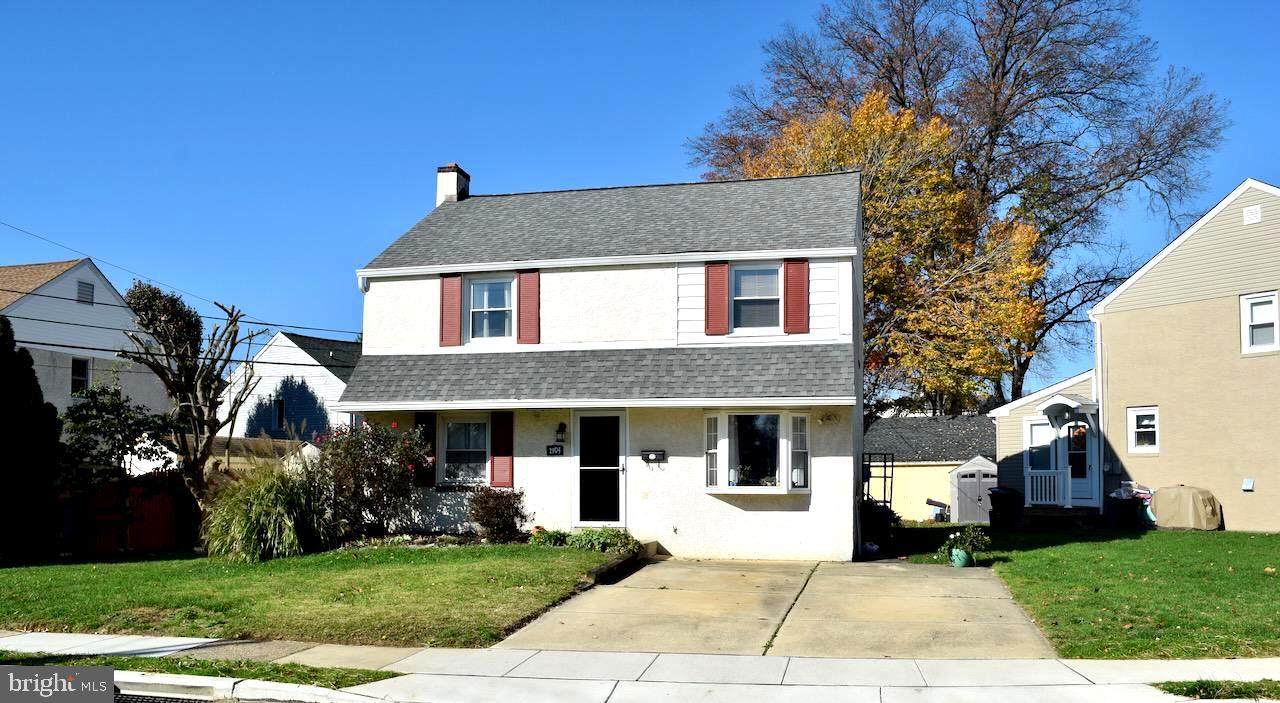 2105 6TH Avenue - Photo 1