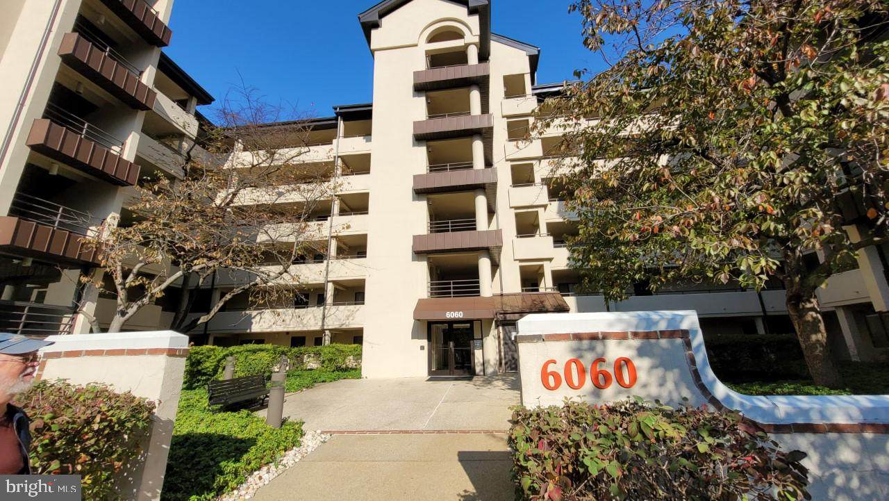 6060 California Circle - Photo 1