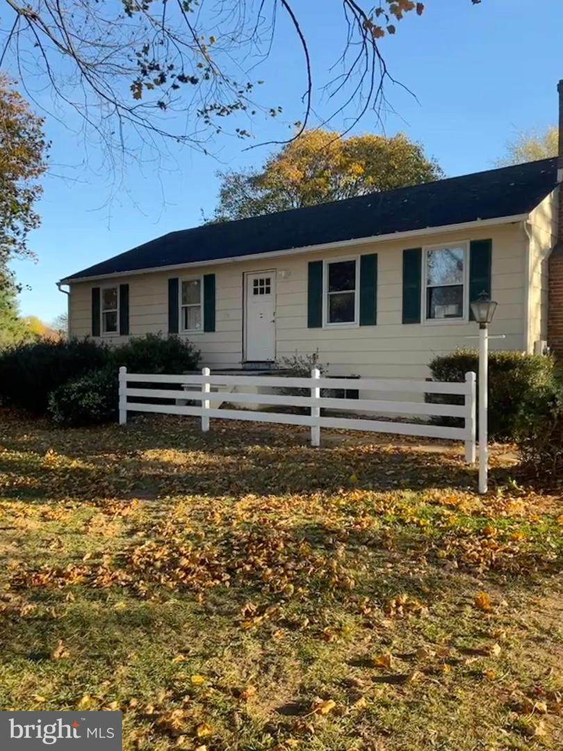 5911 Laurel Court - Photo 1