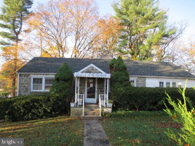 320 Saint James Road - Photo 1