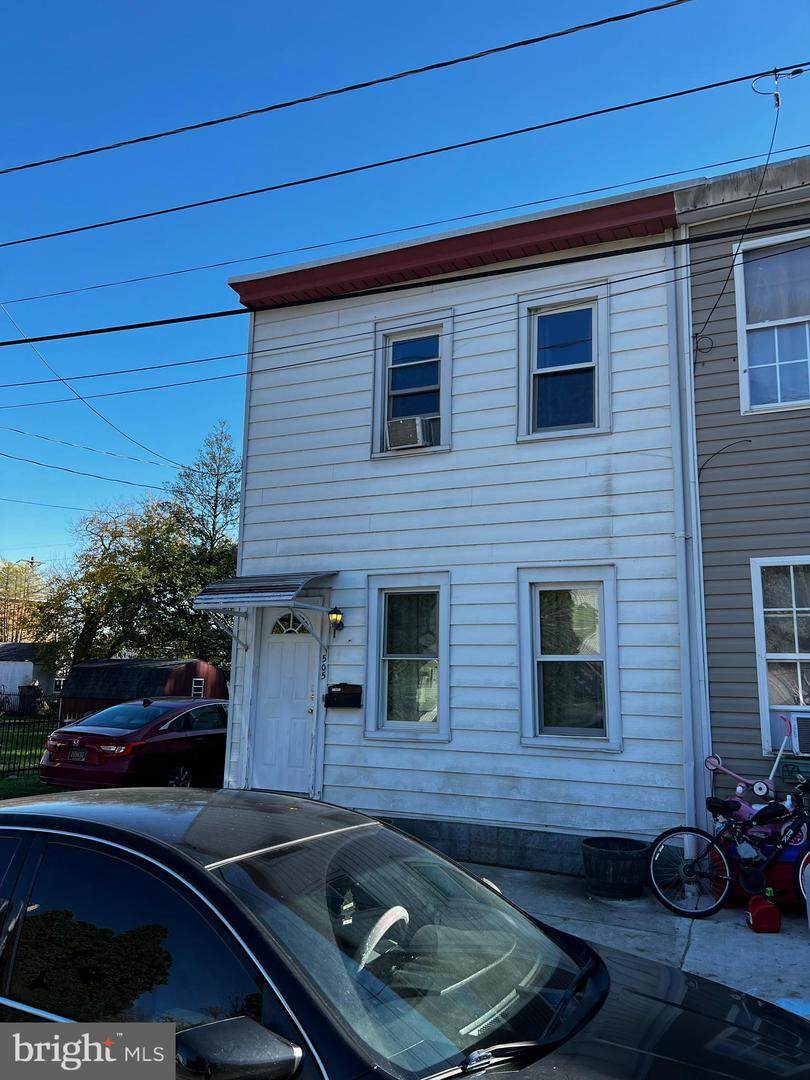 505 9TH Street - Photo 1
