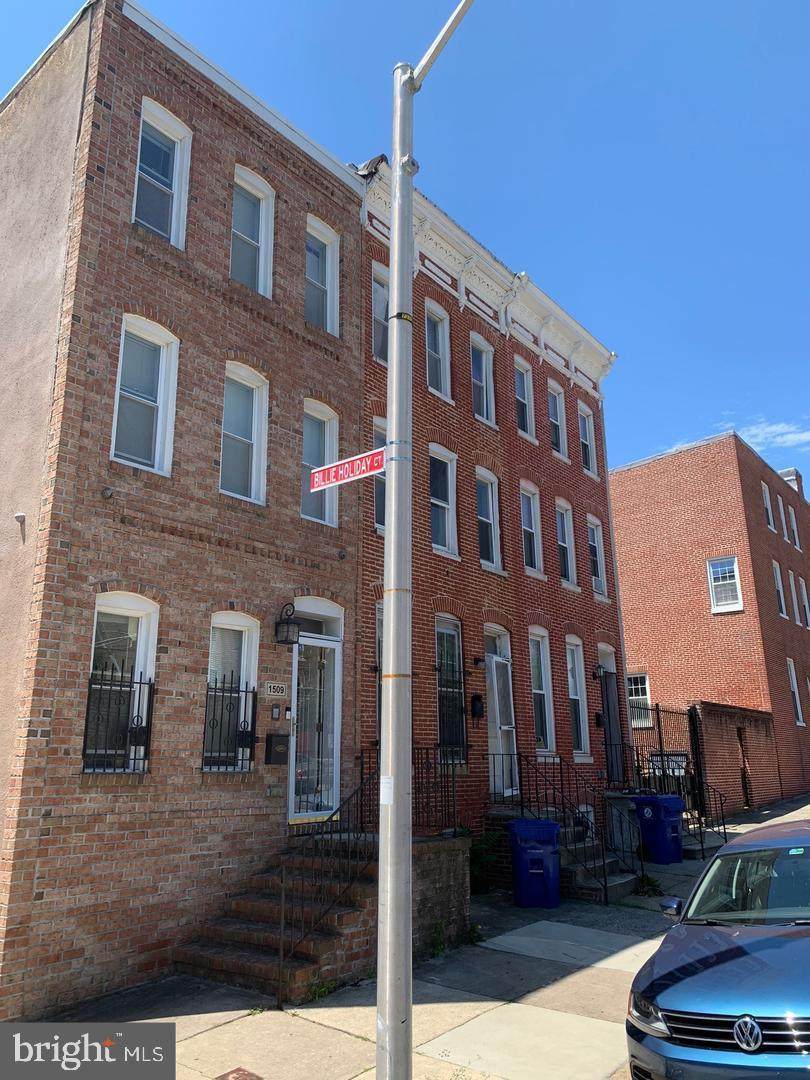 1507 Chase Street - Photo 1