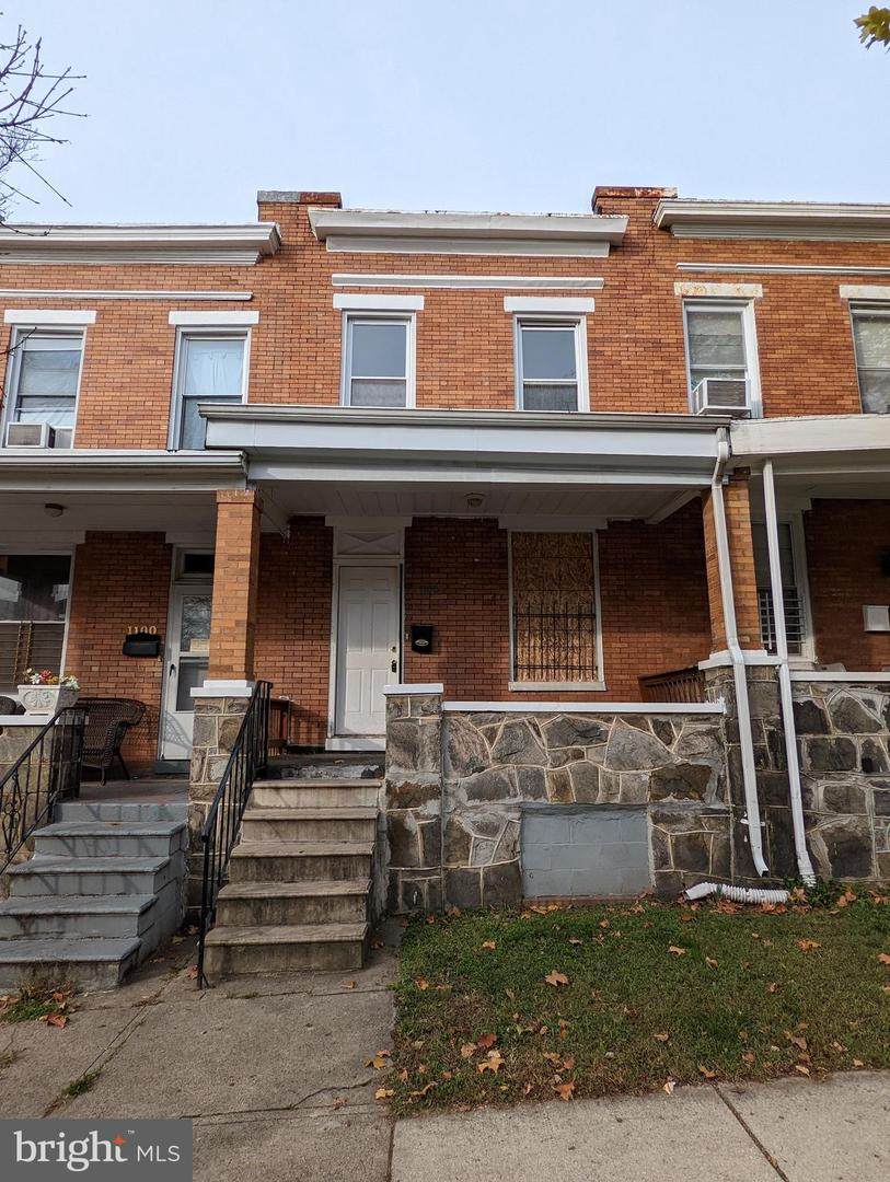 1102 Lakewood Avenue - Photo 1