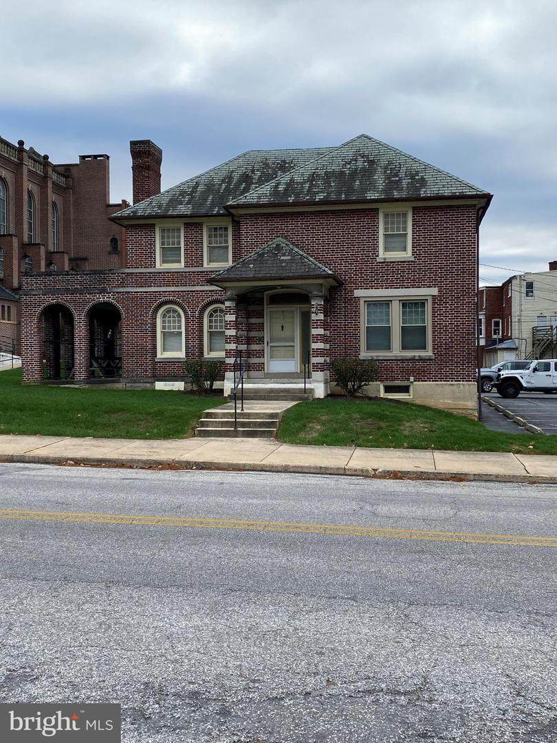 104 Lafayette Street - Photo 1