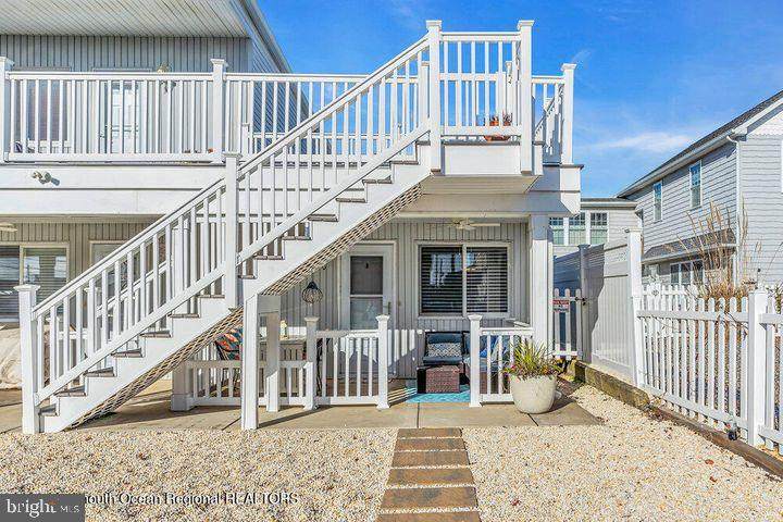 2307 Grand Central Avenue - Photo 1