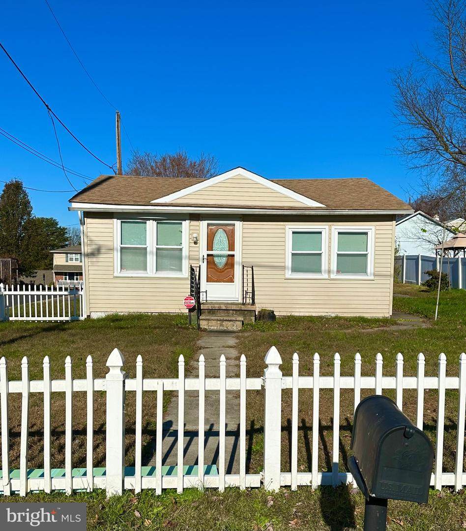 1352 Cherry Street - Photo 1