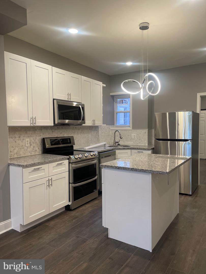 2109 60TH Street - Photo 1