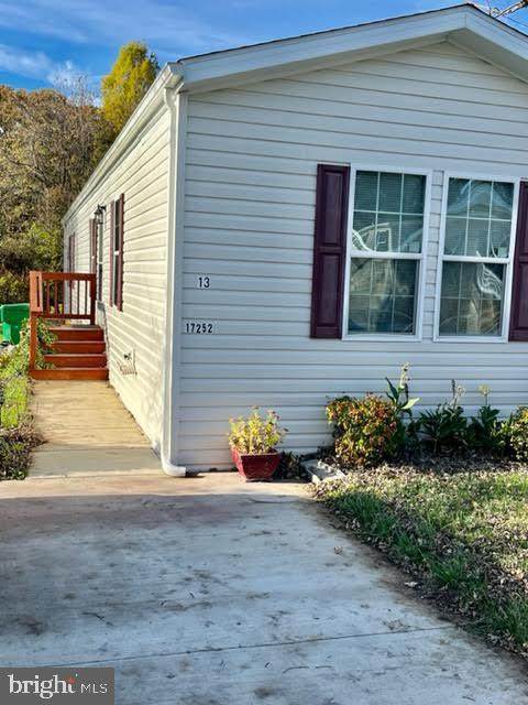 17252 Pine Water - Photo 1