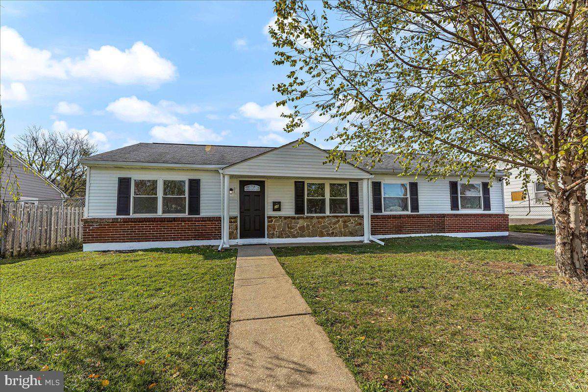 38 Chesterfield Drive - Photo 1