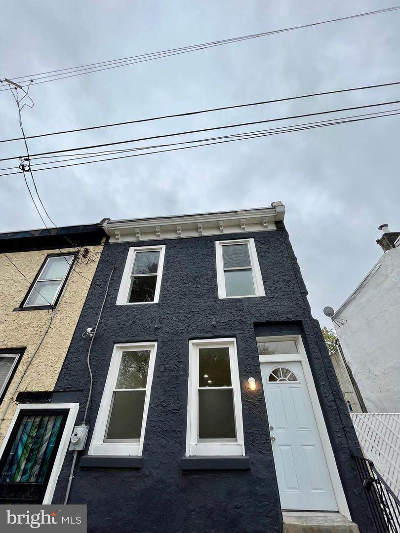 2622 Gordon Street - Photo 1
