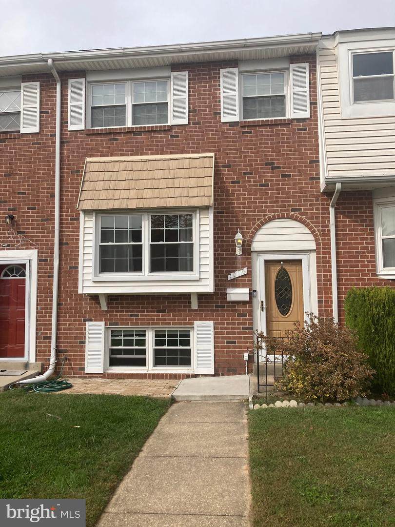 1015 Stormont Circle - Photo 1