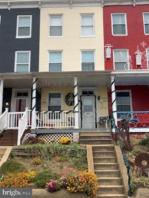 710 34TH Street - Photo 1