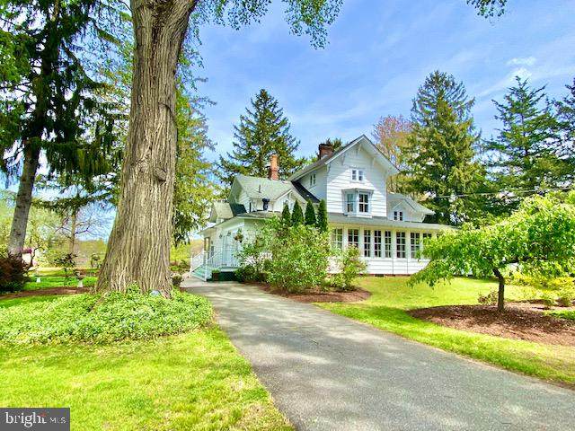 26 Lakeview Drive - Photo 1
