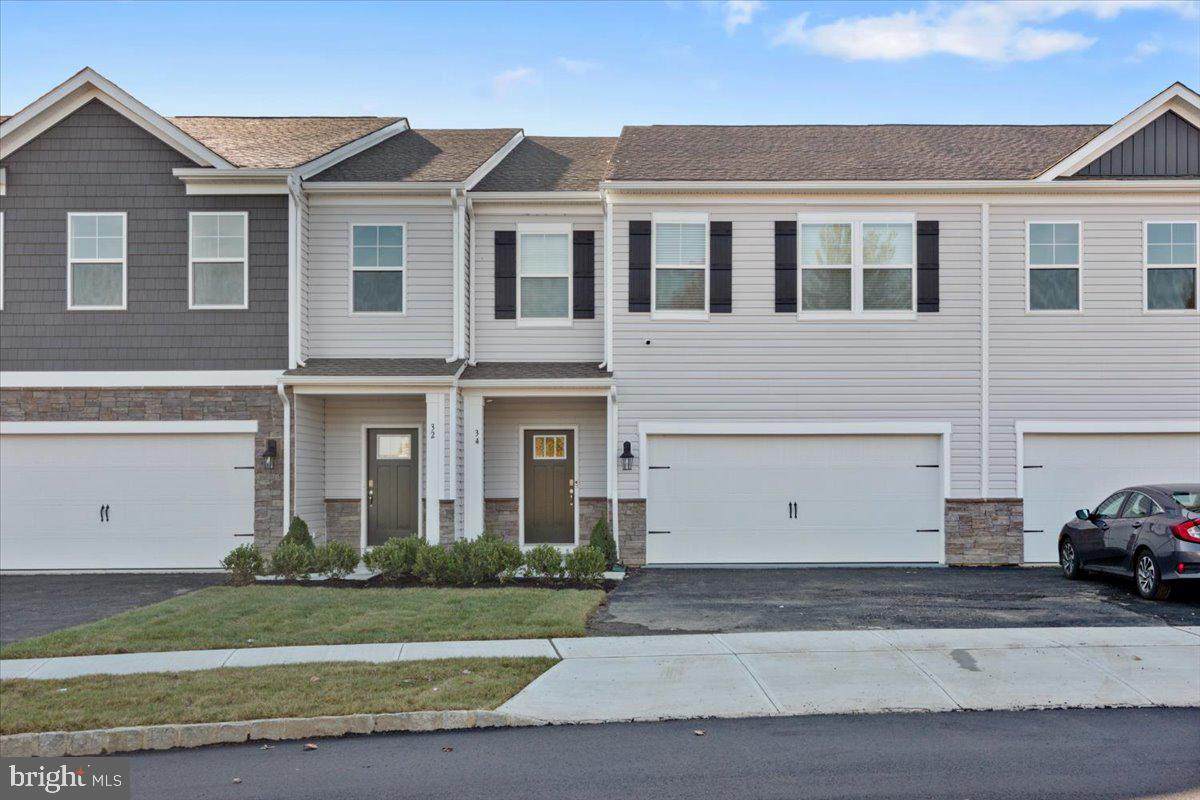 34 Roberta Way - Photo 1