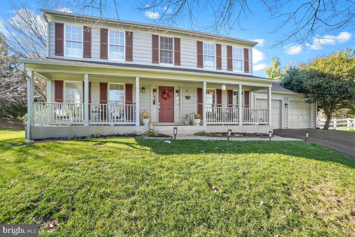 102 Rose Garden Way - Photo 1
