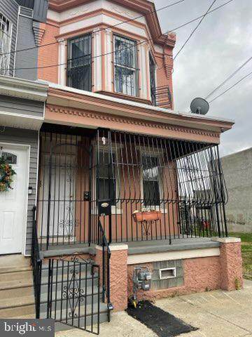 834 York Street - Photo 1