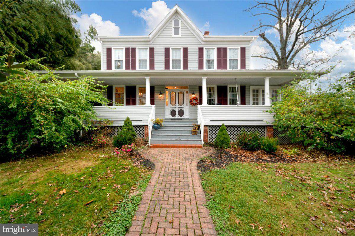 1721 Arlington Avenue - Photo 1
