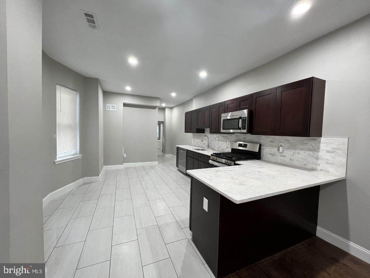 1611 61ST Street - Photo 1