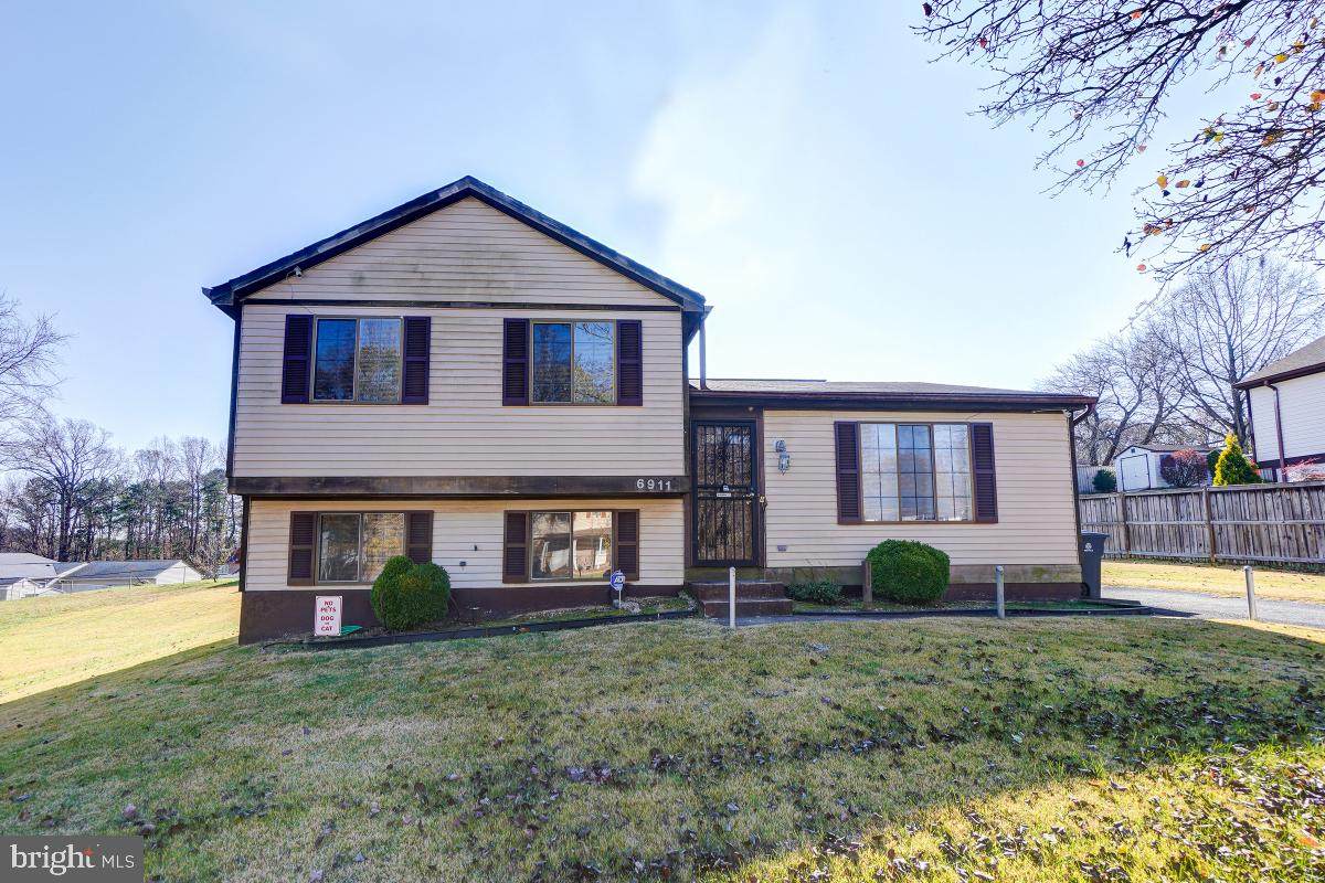 6911 Killarney Street - Photo 1