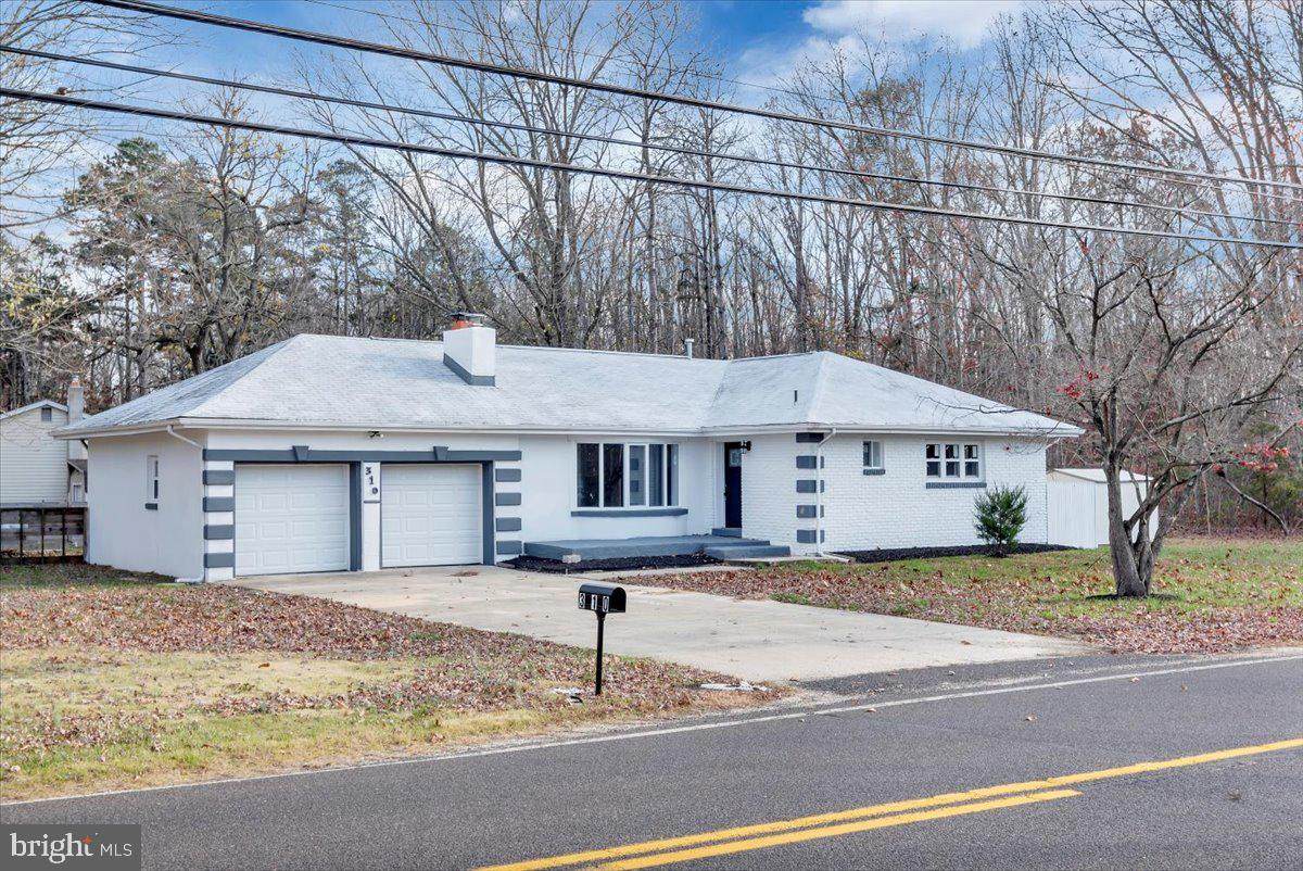 310 4TH Avenue - Photo 1