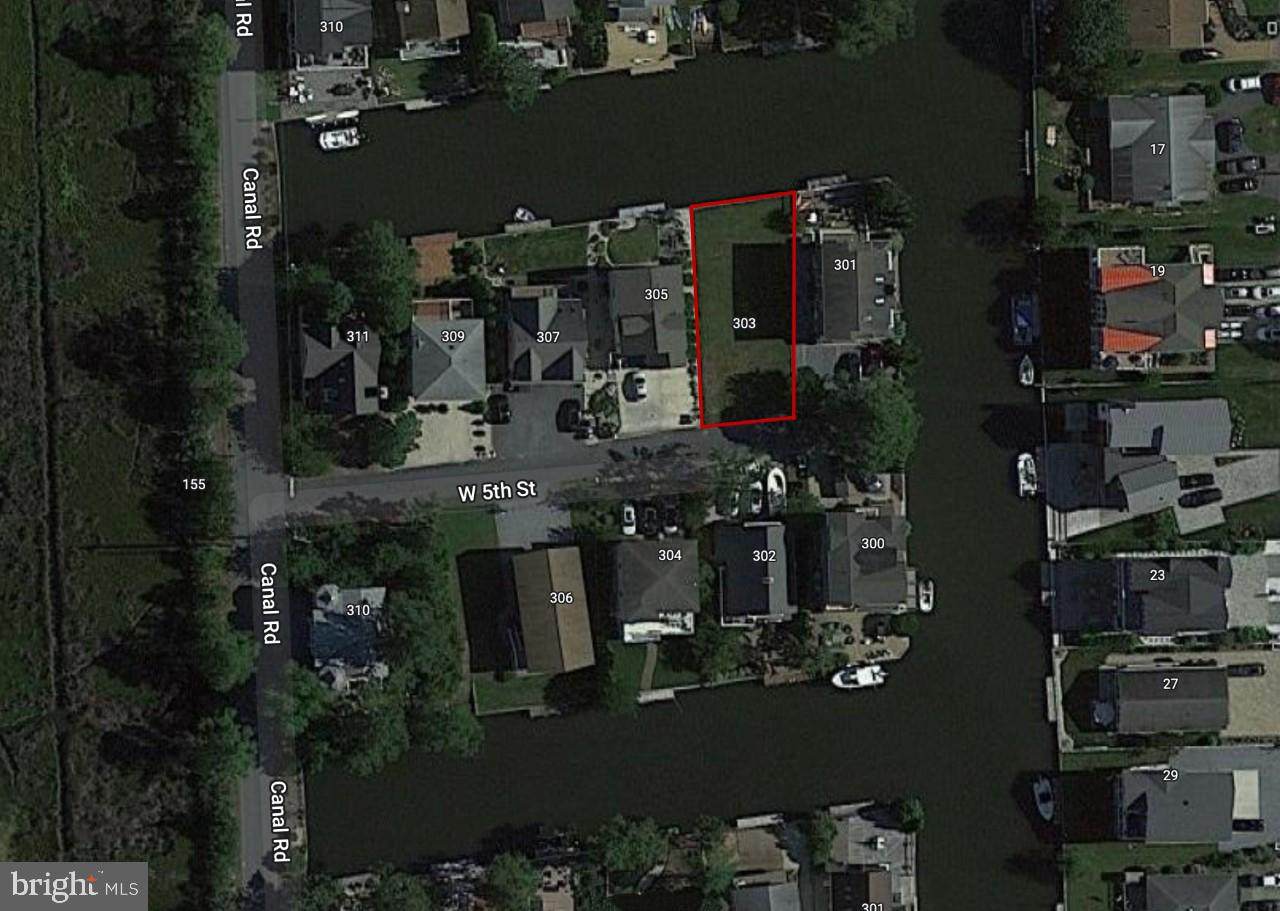 303 5TH Street - Photo 1