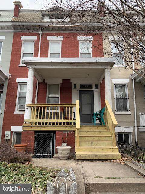 111 R Street - Photo 1