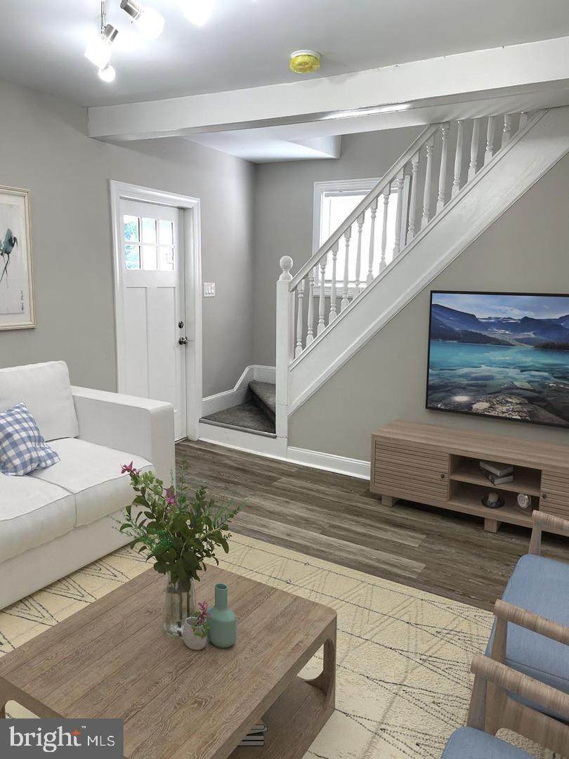 1082 Trewellyn Avenue - Photo 1