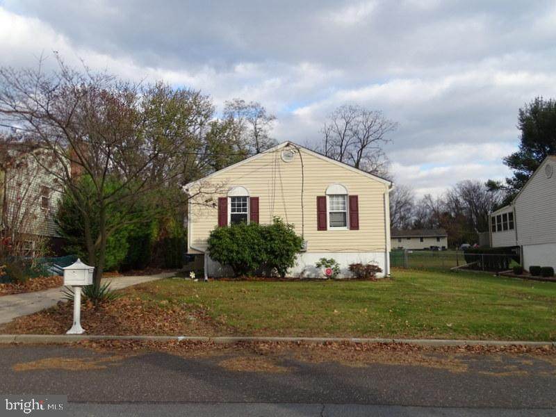 647 Taranto Avenue - Photo 1
