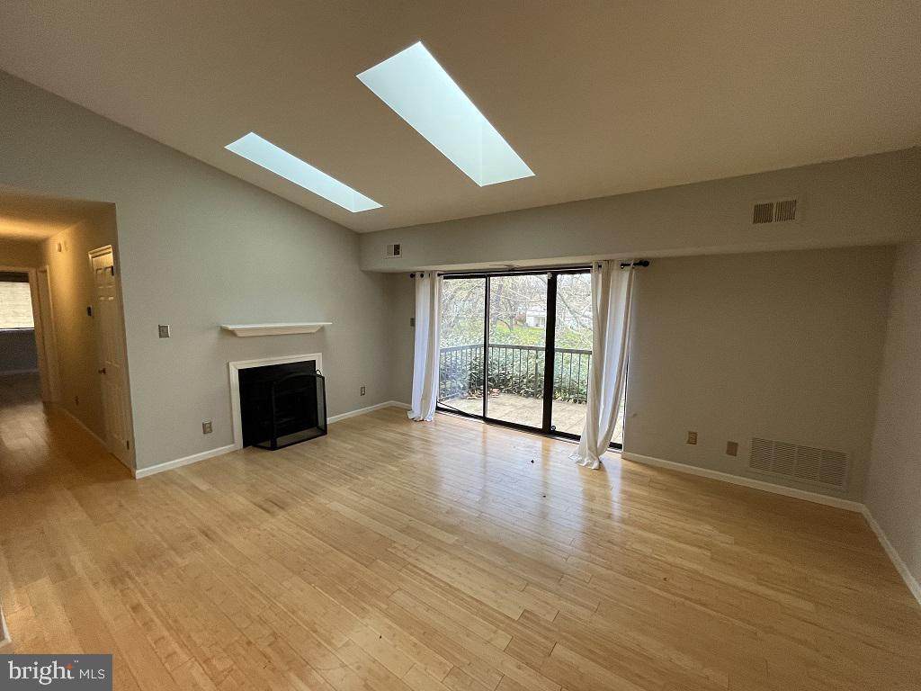37 Le Forge Court - Photo 1