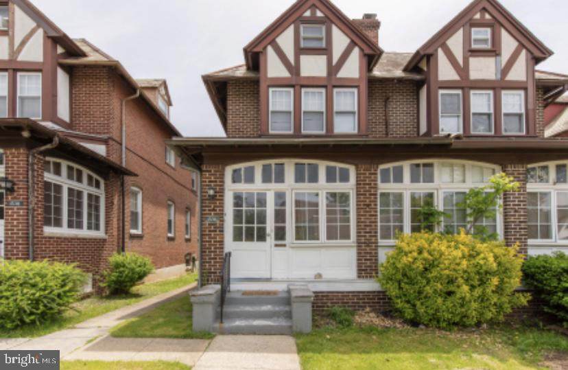 1536 Powell Street - Photo 1