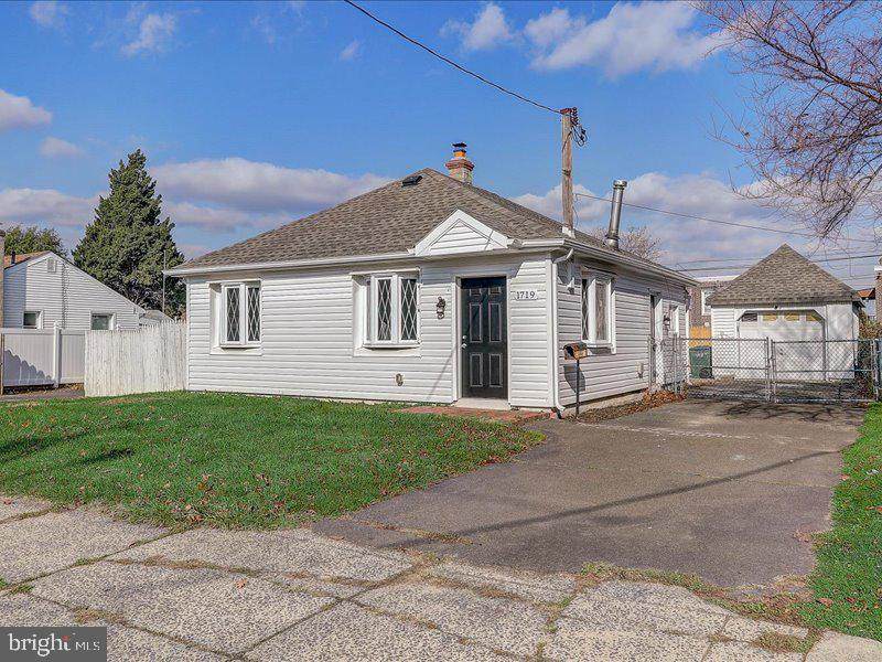 1719 Hoffnagle Street - Photo 1