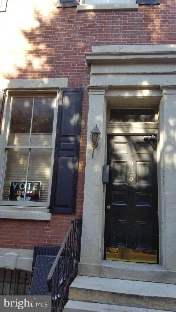 925 Pine Street - Photo 1