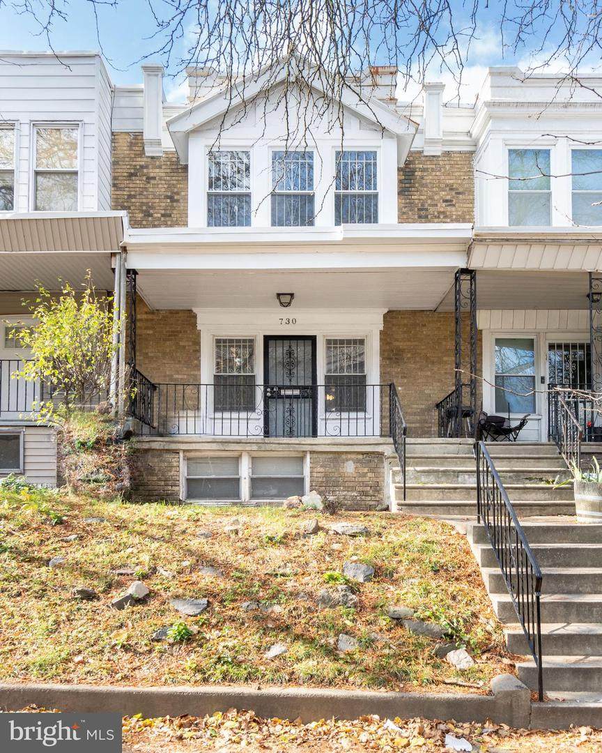 730 48TH Street - Photo 1