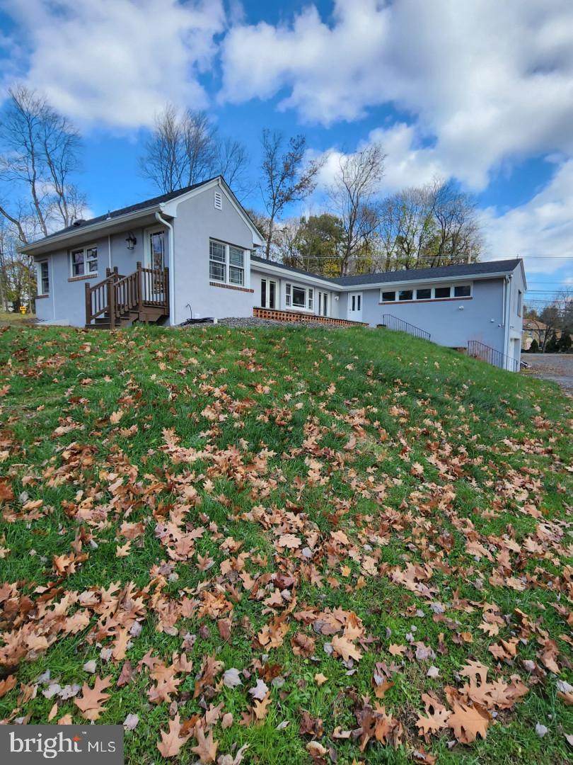 1566 Bustleton Pike - Photo 1