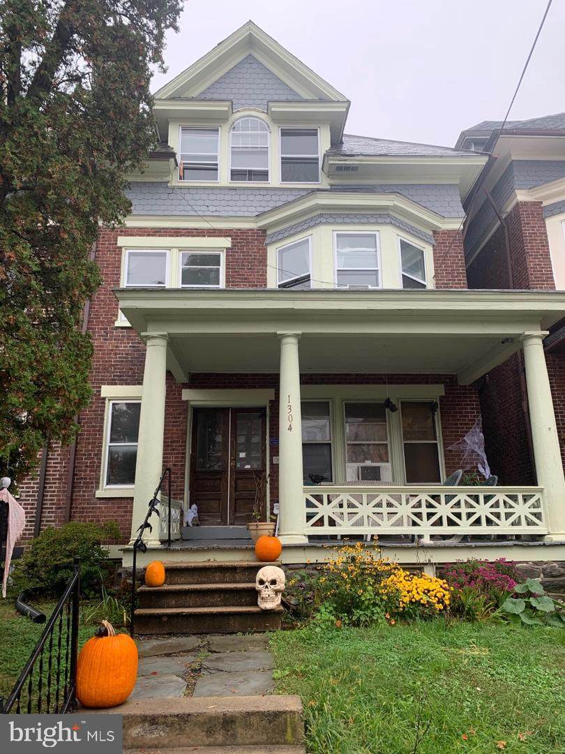 1304 Clayton Street - Photo 1